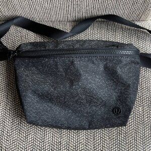 Lululemon Crossbody Bag Black